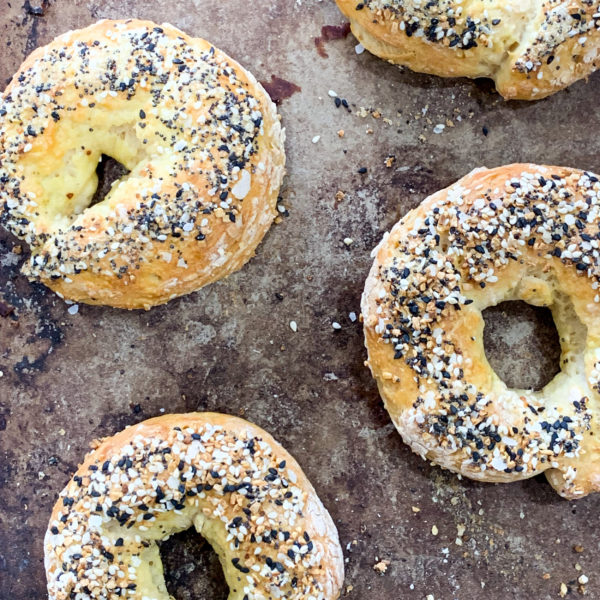 Easy homemade everything bagels